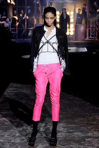 Look 10